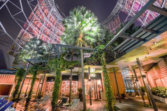 Oasia Hotel exterior, OSO Ristorante on Level 27